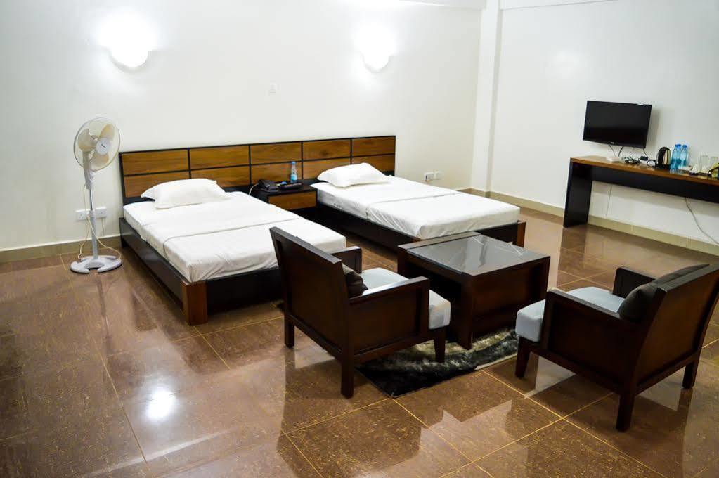 Sky Hotel Nairobi Exterior photo